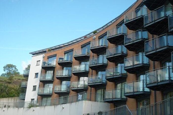 2 Bedroom Flat To Rent In Barrier Road, Chatham, ME4