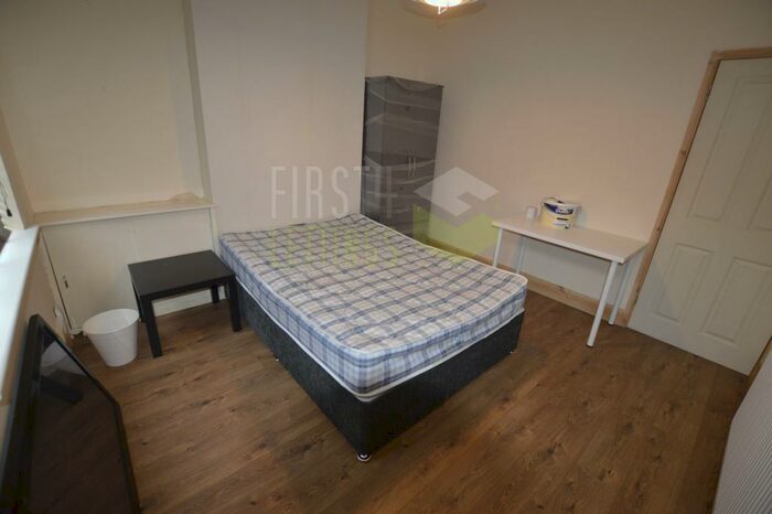 4 Bedroom Terraced House To Rent In Warren Street, West End, LE3