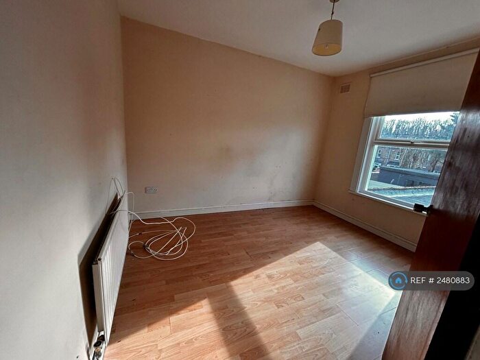 2 Bedroom Flat To Rent In Anerley, London, SE20