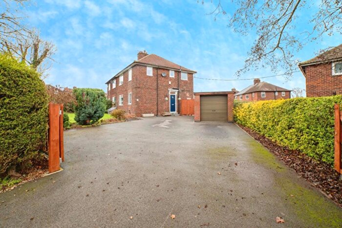 3 Bedroom Semi Detached House For Sale In Littlemoor Crescent, Newbold, Chesterfield, S41