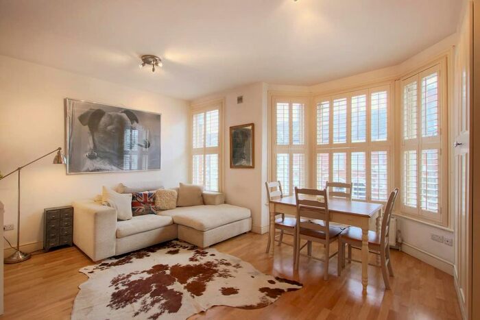 1 Bedroom Flat To Rent In ML - Ashmere Grove, London SW2