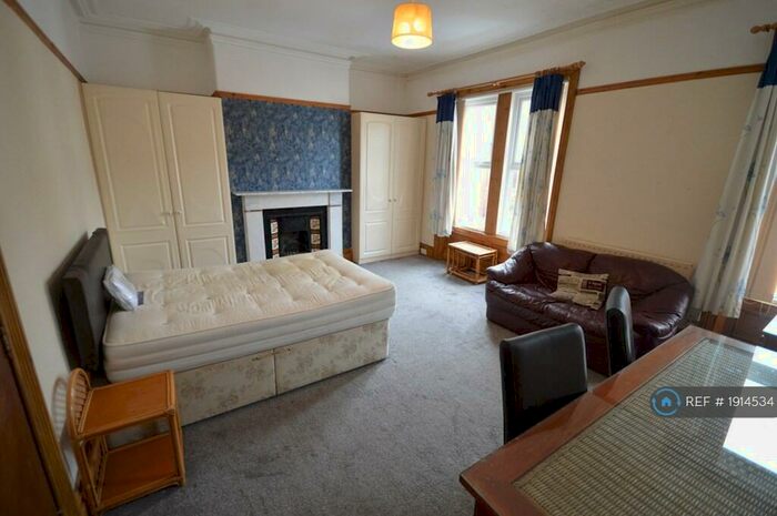 5 Bedroom Terraced House To Rent In Mundella Terrace, Newcastle Upon Tyne, NE6