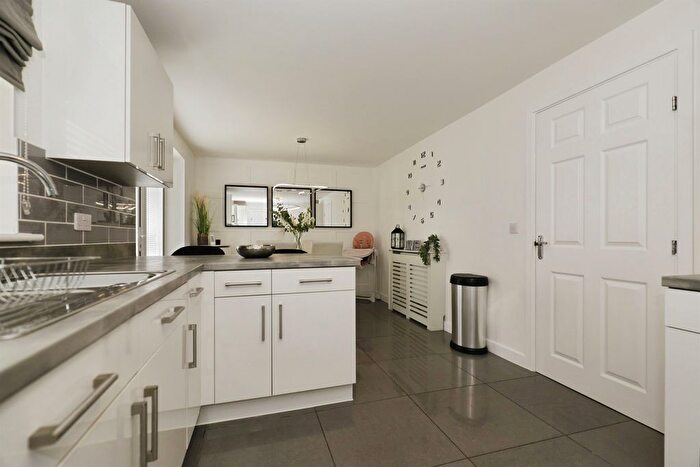 4 Bedroom Detached House For Sale In The Stables, Selby, YO8