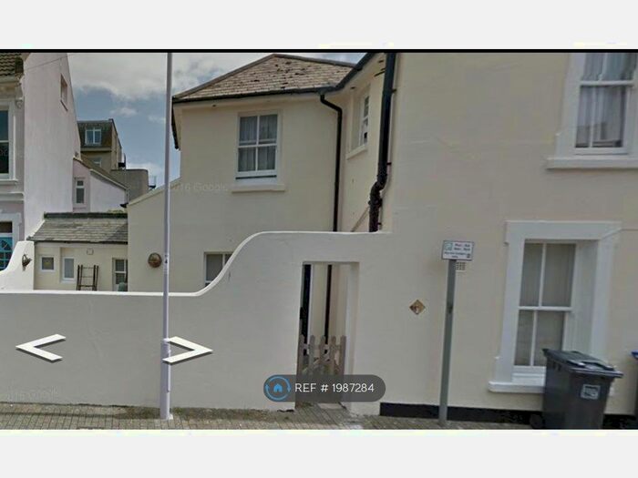 1 Bedroom Flat To Rent In Brunswick Road, Worthing, BN11