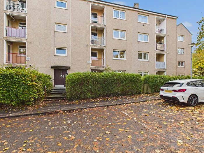 2 Bedroom Apartment To Rent In Whitehill Street, Glasgow, G31