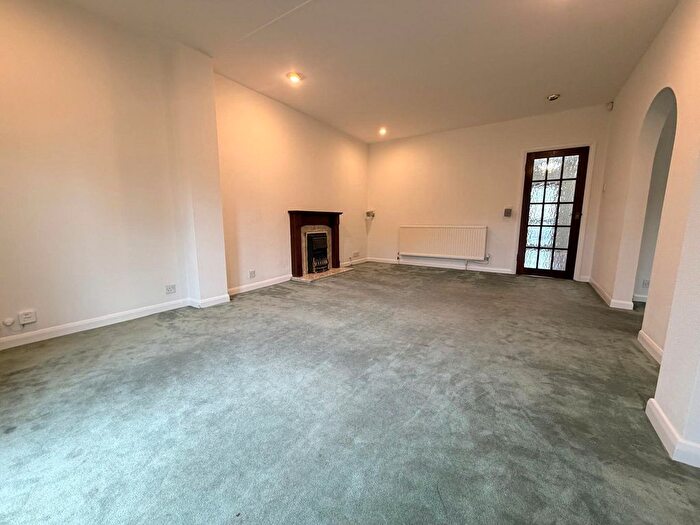 4 Bedroom Detached House To Rent In Church Road, Northwood, HA6