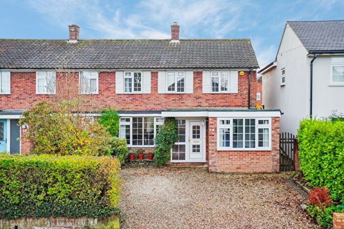 4 Bedroom Semi Detached House For Sale In Grimsdells Lane, Amersham, HP6