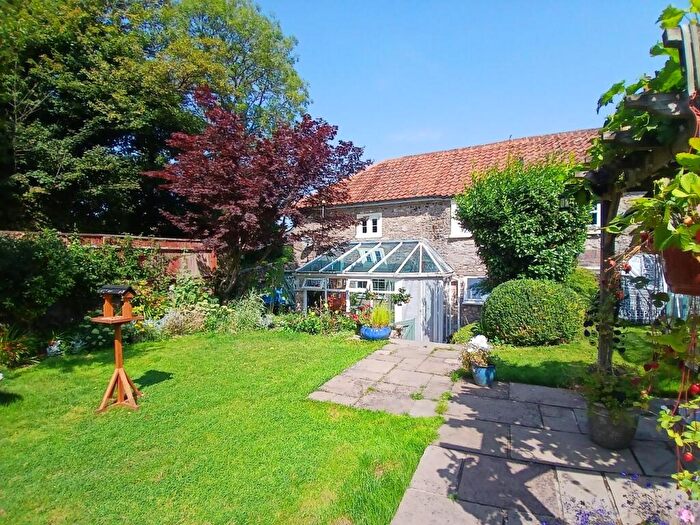 3 Bedroom Character Property For Sale In Shepton Road, Oakhill, BA3