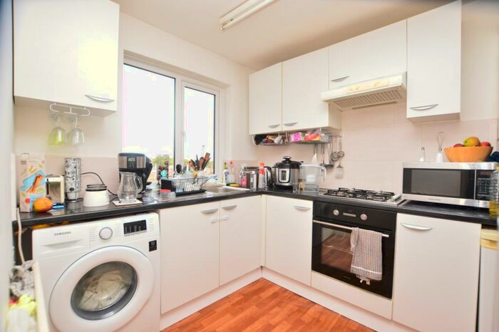 2 Bedroom Maisonette To Rent In Burghill Road Sydenham, SE26