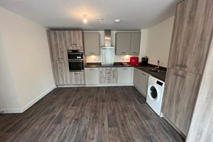 2 Bedroom Flat To Rent In Rhodfa Groes Wen Cardiff, CF5