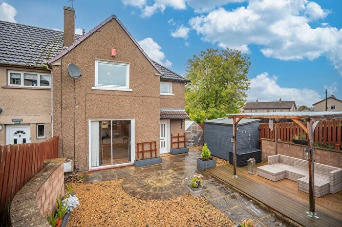 3 Bedroom Semi-Detached House For Sale In Benarty Street, Kirkcaldy, KY2