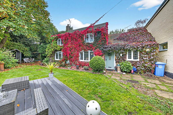 3 Bedroom Cottage For Sale In Wales Street, Rothwell, NN14