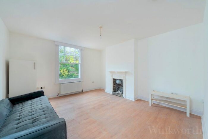 2 Bedroom Flat To Rent In London Road, London, SE23