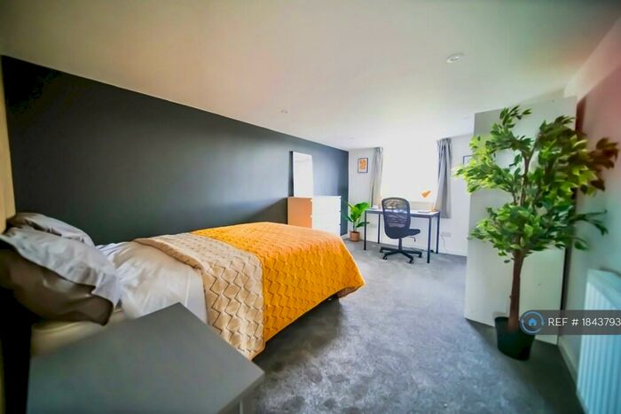 6 Bedroom Terraced House To Rent In Park Road, Exeter, EX1