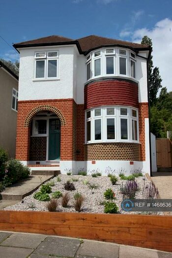 3 Bedroom Detached House To Rent In Fairlie Gardens, London, SE23