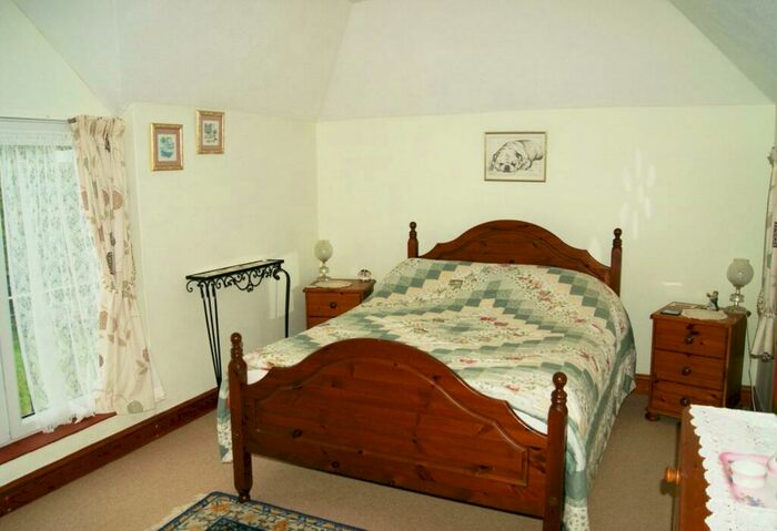 1 Bedroom House To Rent In Upper Ratton Drive, Eastbourne, BN20