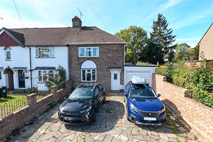 2 Bedroom End Terrace House For Sale In Colesmead Road, Redhill, Surrey, RH1