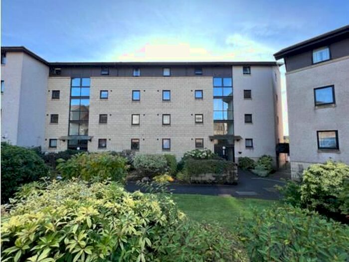 2 Bedroom Flat To Rent In Arbroath Road, Dundee, DD4