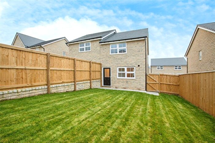 2 Bedroom Semi-Detached House For Sale In Yellowhammer Road, Burnley, Lancashire, BB11