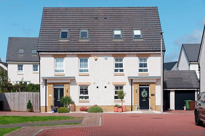 4 Bedroom Town House For Sale In Glendale Wynd, Brookfield, PA5