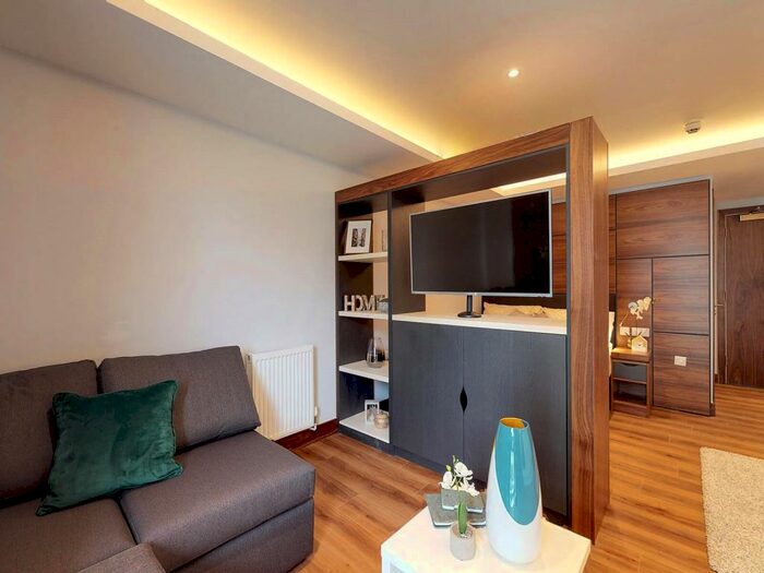 Studio To Rent In Cookridge Street, Leeds, West Yorkshire, LS2