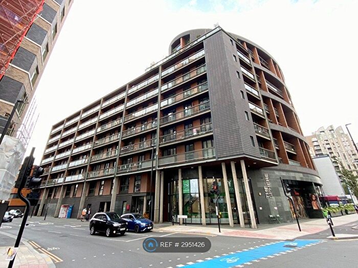2 Bedroom Flat To Rent In The Sphere, London, E16