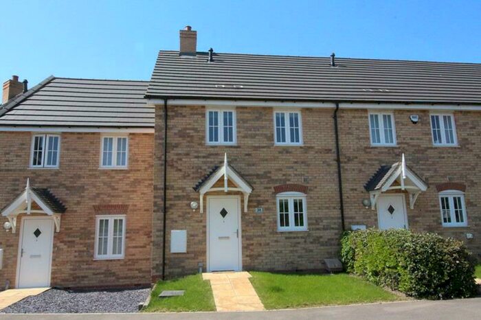 3 Bedroom Terraced House To Rent In Markham Rise, Bedford, MK41