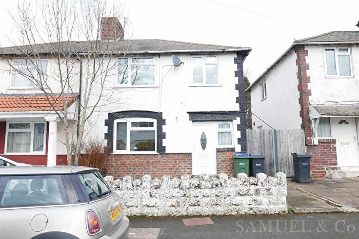3 Bedroom Semi-Detached House To Rent In Springfield Crescent, West Bromwich, B70