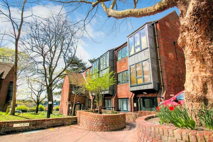 2 Bedroom Flat To Rent In Town Centre, Aylesbury, HP20