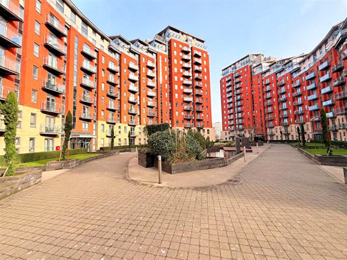 2 Bedroom Apartment To Rent In City Island, Gotts Road, Leeds, LS12