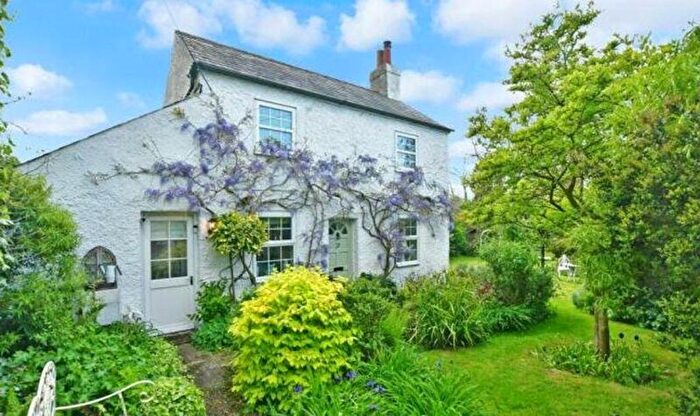 2 Bedroom Detached House For Sale In Ash, Canterbury, CT3