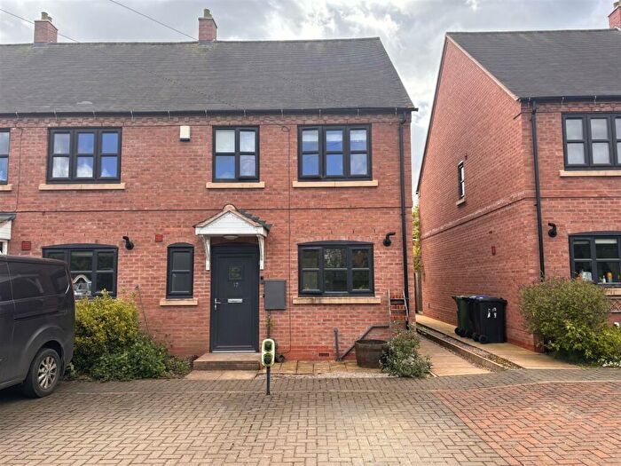 3 Bedroom End Of Terrace House For Sale In Westham Lane, Barford, CV35