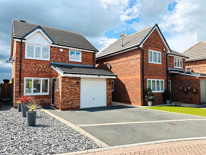 3 Bedroom Detached House For Sale In Cedar Crescent, Selby, YO8