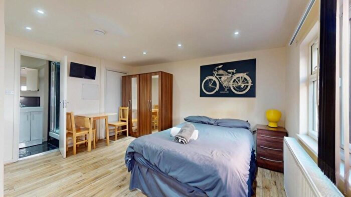 Studio To Rent In A, St. Pauls Avenue, NW2