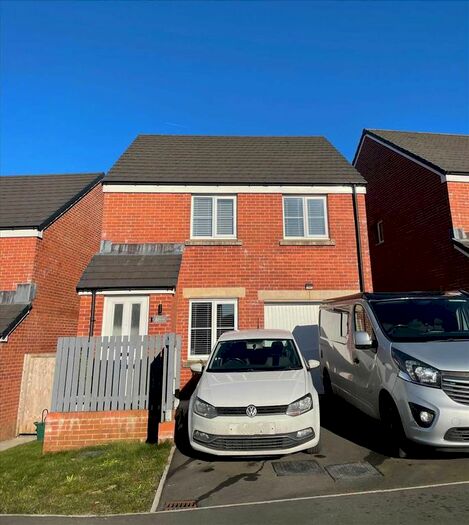 3 Bedroom Detached House For Sale In Heol Y Plas, Carway, Kidwelly, SA17