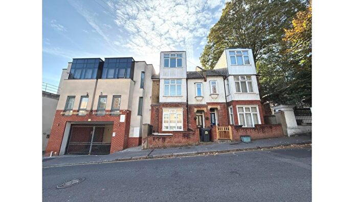 2 Bedroom Flat For Sale In Flat A, Southbridge Place, Croydon, Greater London, CR0