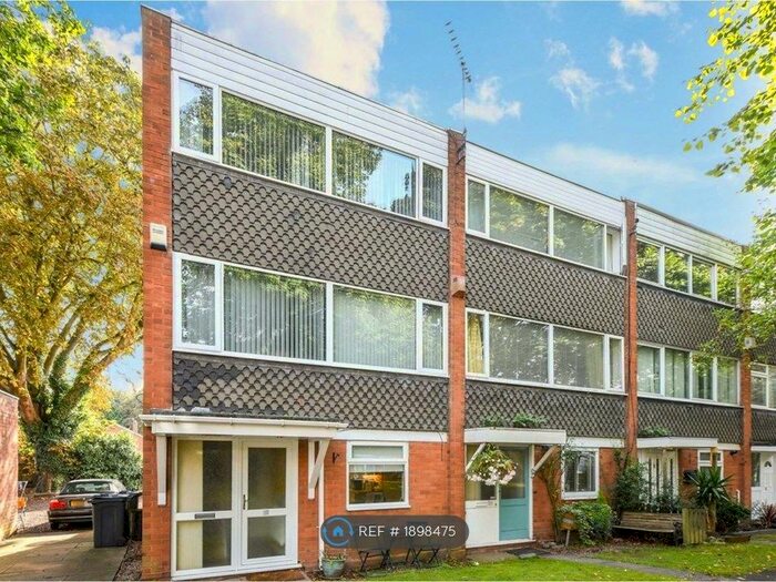 3 Bedroom End Of Terrace House To Rent In Ainsdale Gardens, Birmingham, B24