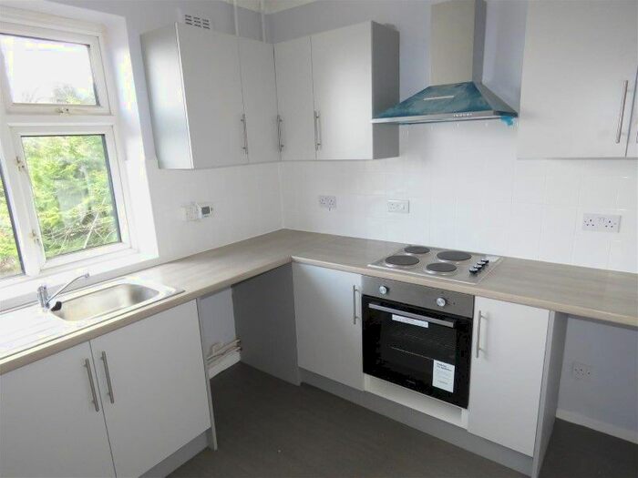 2 Bedroom Property To Rent In Twentywell Lane, Bradway, Sheffield S17