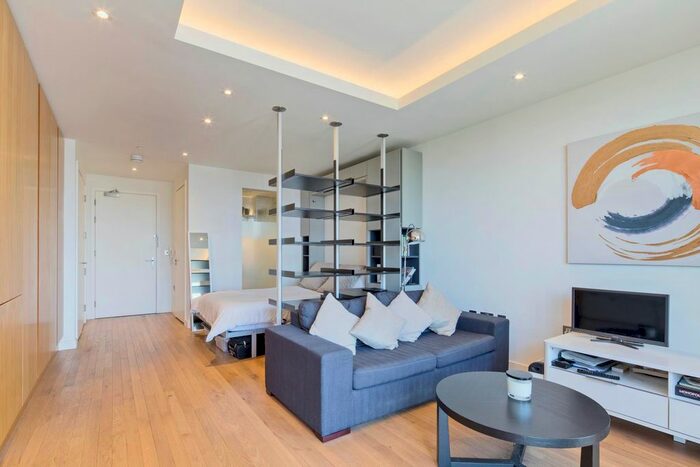 Studio To Rent In Park Vista Tower, London, E1W
