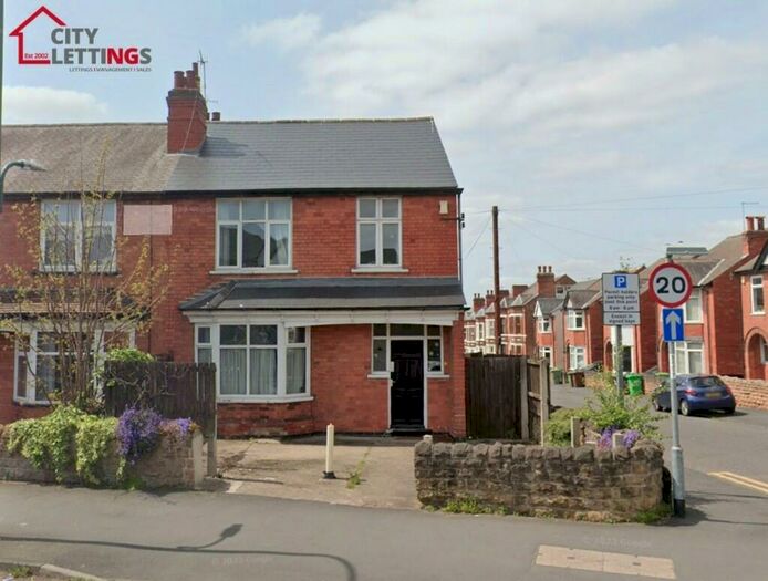 5 Bedroom Terraced House To Rent In Lenton Boulevard, Lenton, NG7