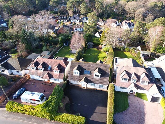 4 Bedroom Detached House For Sale In Pilford Heath Road, Colehill, BH21
