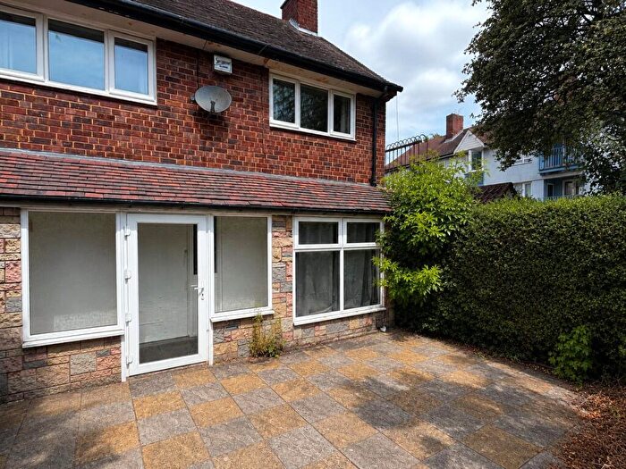 4 Bedroom End Of Terrace House To Rent In Broadfield Walk, Birmingham, West Midlands, B16