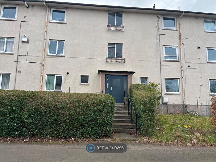 2 Bedroom Flat To Rent In Summertrees Court, Edinburgh, EH16