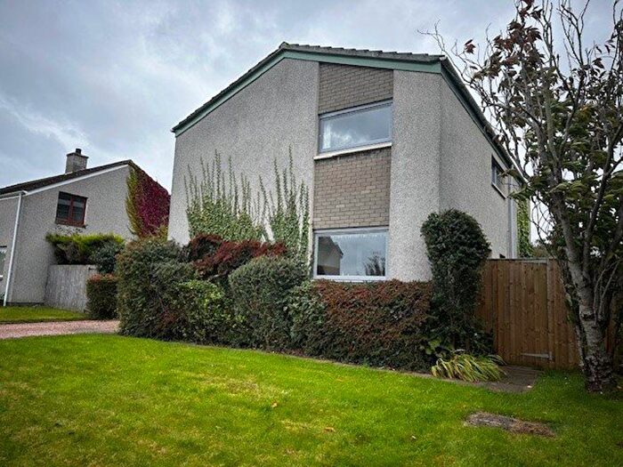 4 Bedroom Detached House To Rent In Irvine Crescent, St. Andrews, KY16