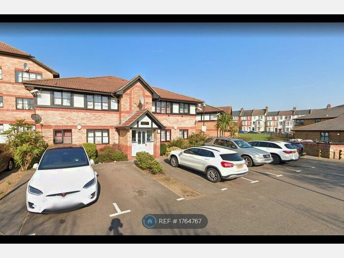 1 Bedroom Flat To Rent In Creighton Road, London, N17