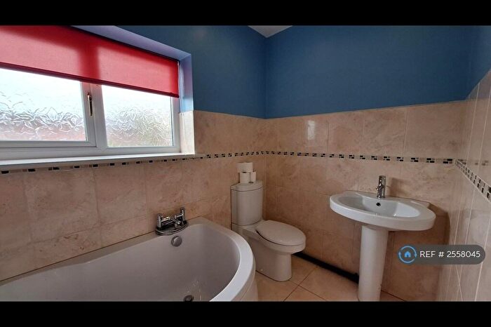 4 Bedroom Semi-Detached House To Rent In Weaverham, Northwich, CW8