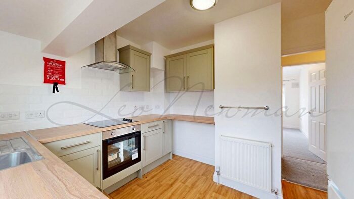 2 Bedroom Flat To Rent In Uxbridge Road, Hayes, UB4