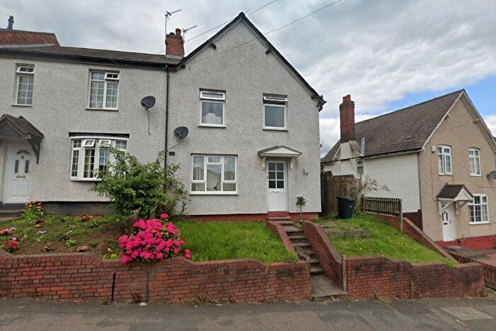 3 Bedroom Terraced House To Rent In Watsons Green Road, Dudley, DY2
