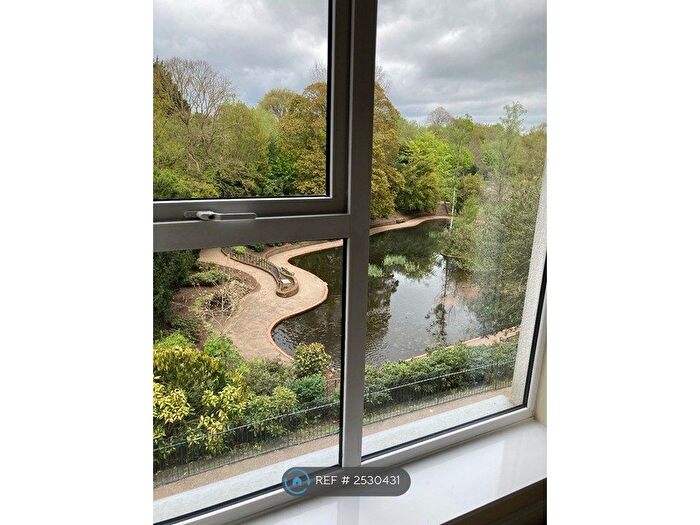 2 Bedroom Flat To Rent In Medway Drive, Tunbridge Wells, TN1