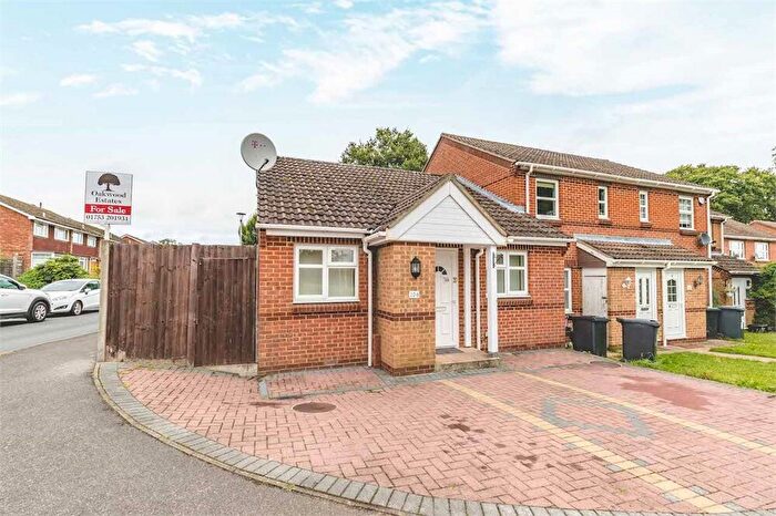 3 Bedroom Semi-Detached Bungalow To Rent In Trewarden Avenue, Iver Heath, SL0